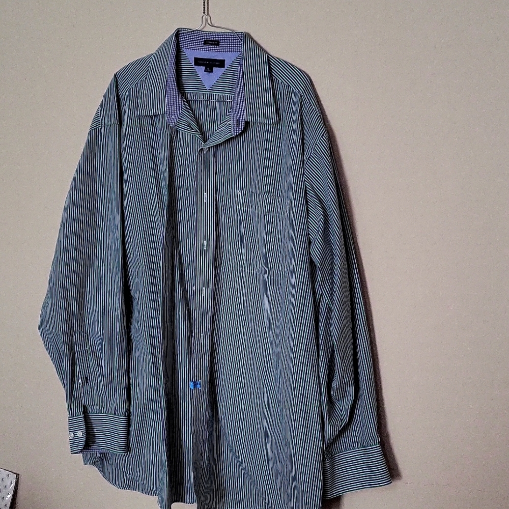 Tommy Hilfiger long sleeve dress shirt XL 18 33/35 blue/Green and white